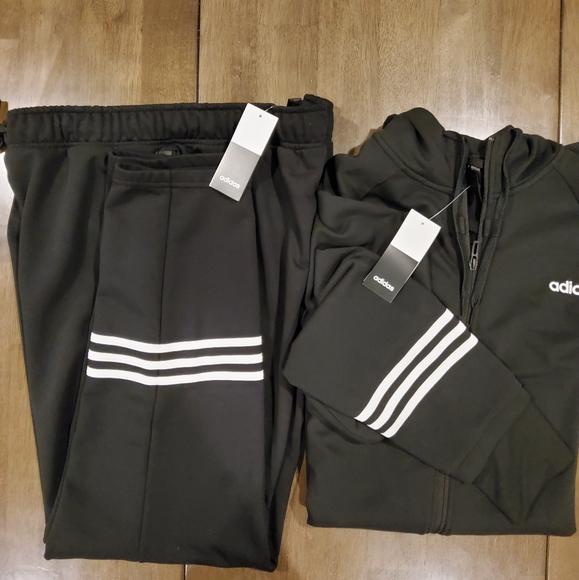 adidas Other - Brand new men's Adidas sweatsuit